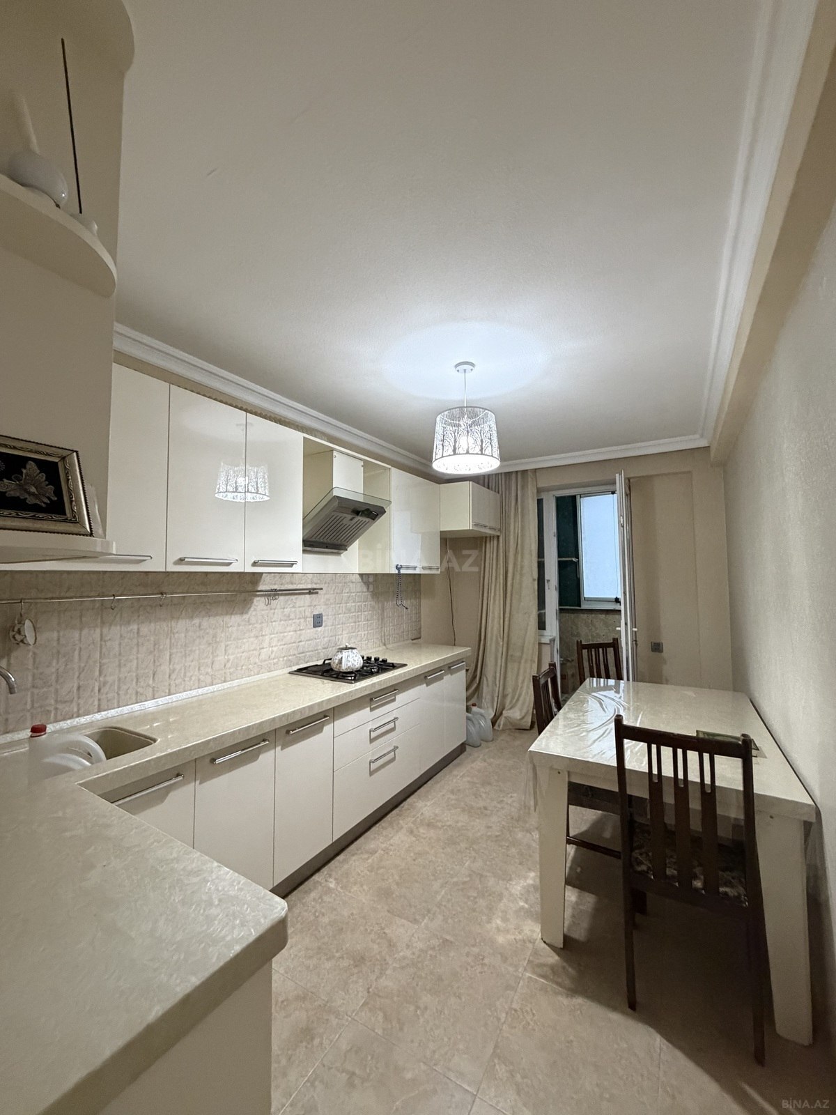 3 otaqlı Yeni tikili, Bakıxanov q., Bakı