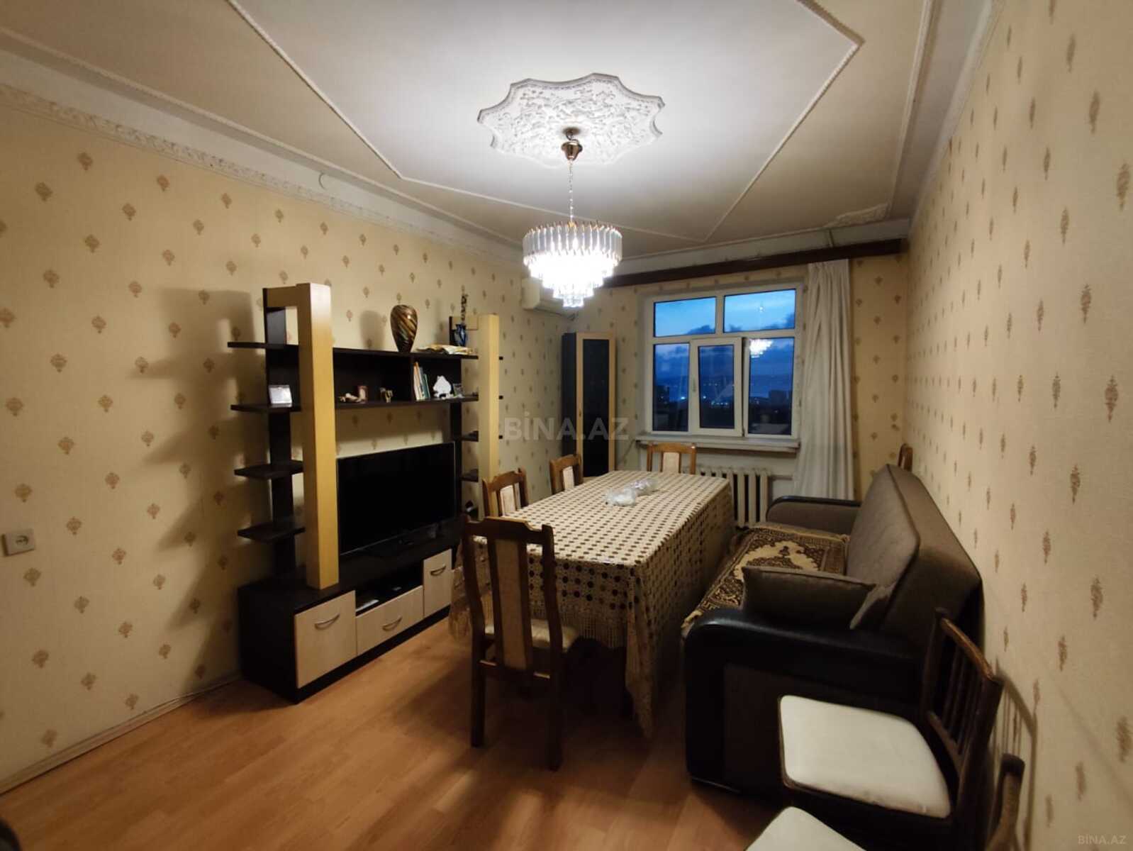 3 otaqlı Köhnə tikili, Həzi Aslanov m., Bakı