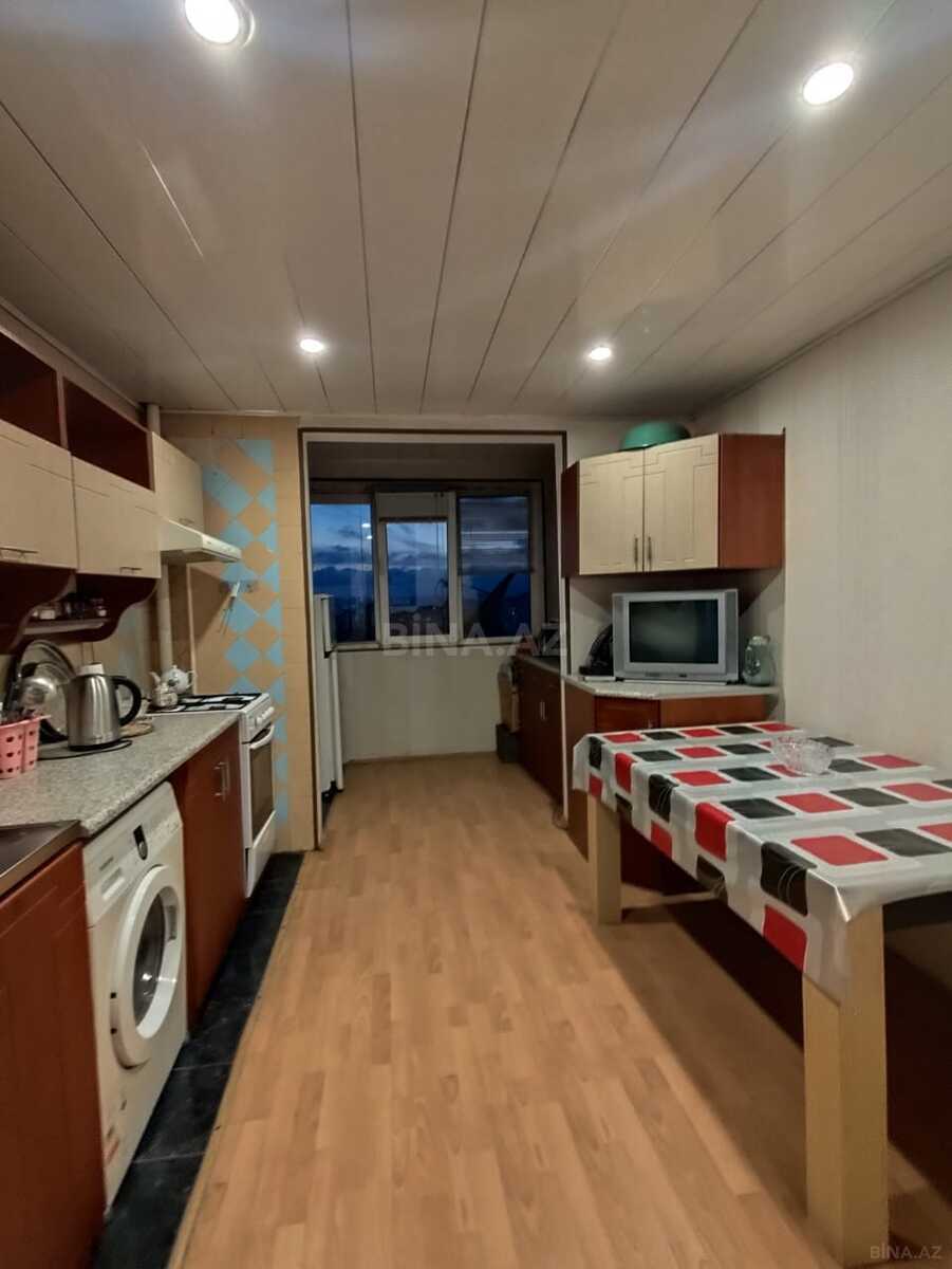 3 otaqlı Köhnə tikili, Həzi Aslanov m., Bakı