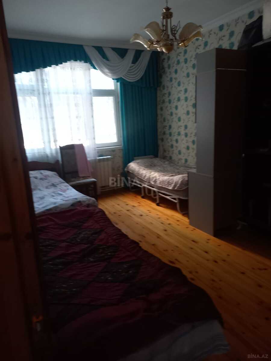 3 otaqlı Köhnə tikili, Memar Əcəmi m., Bakı