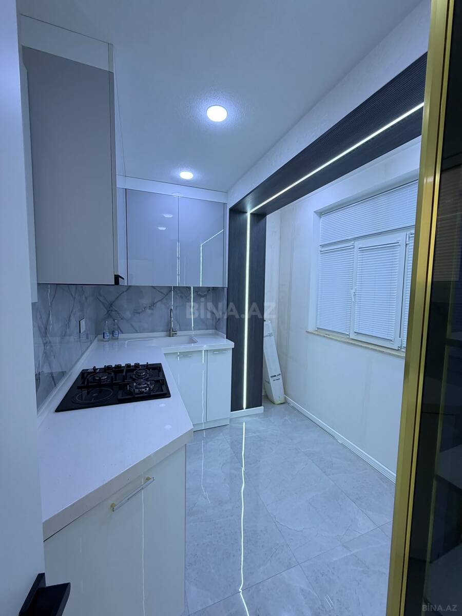 3 otaqlı Köhnə tikili, Əhmədli m., Bakı