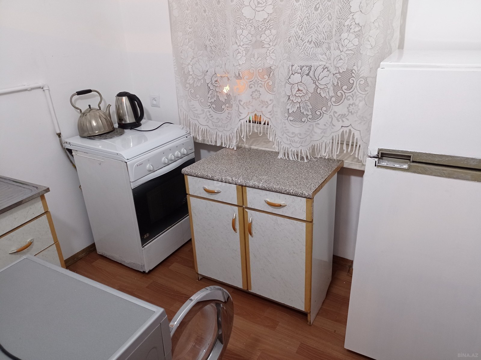 1 otaqlı Köhnə tikili, Şah İsmayıl Xətai m., Bakı