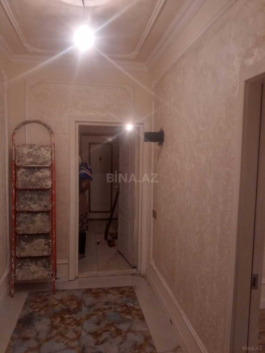 3 otaqlı Köhnə tikili, Əhmədli m., Bakı