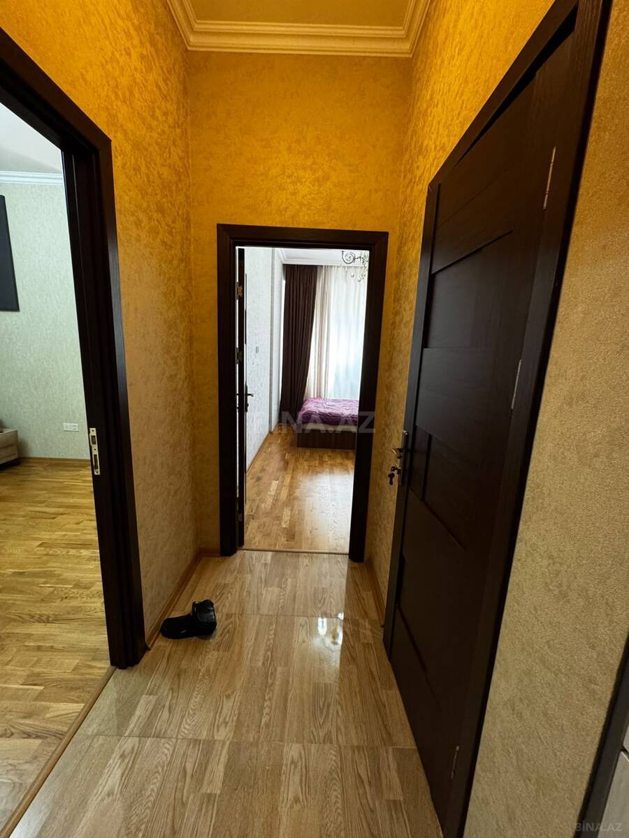 3 otaqlı Yeni tikili, Xırdalan