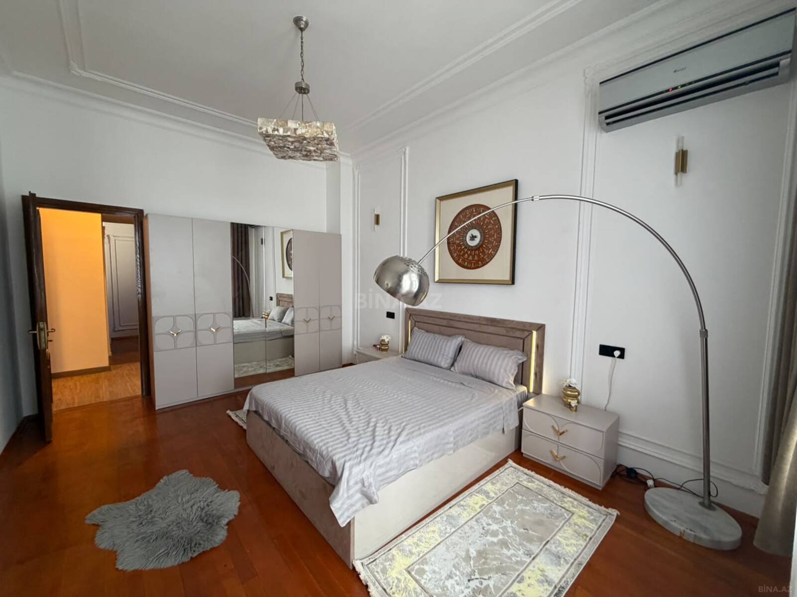 3 otaqlı Köhnə tikili, Səbail r., Bakı
