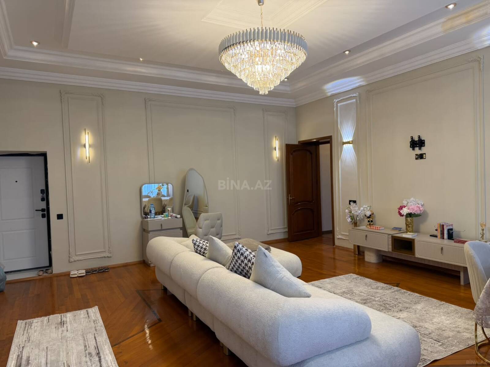 3 otaqlı Köhnə tikili, Səbail r., Bakı