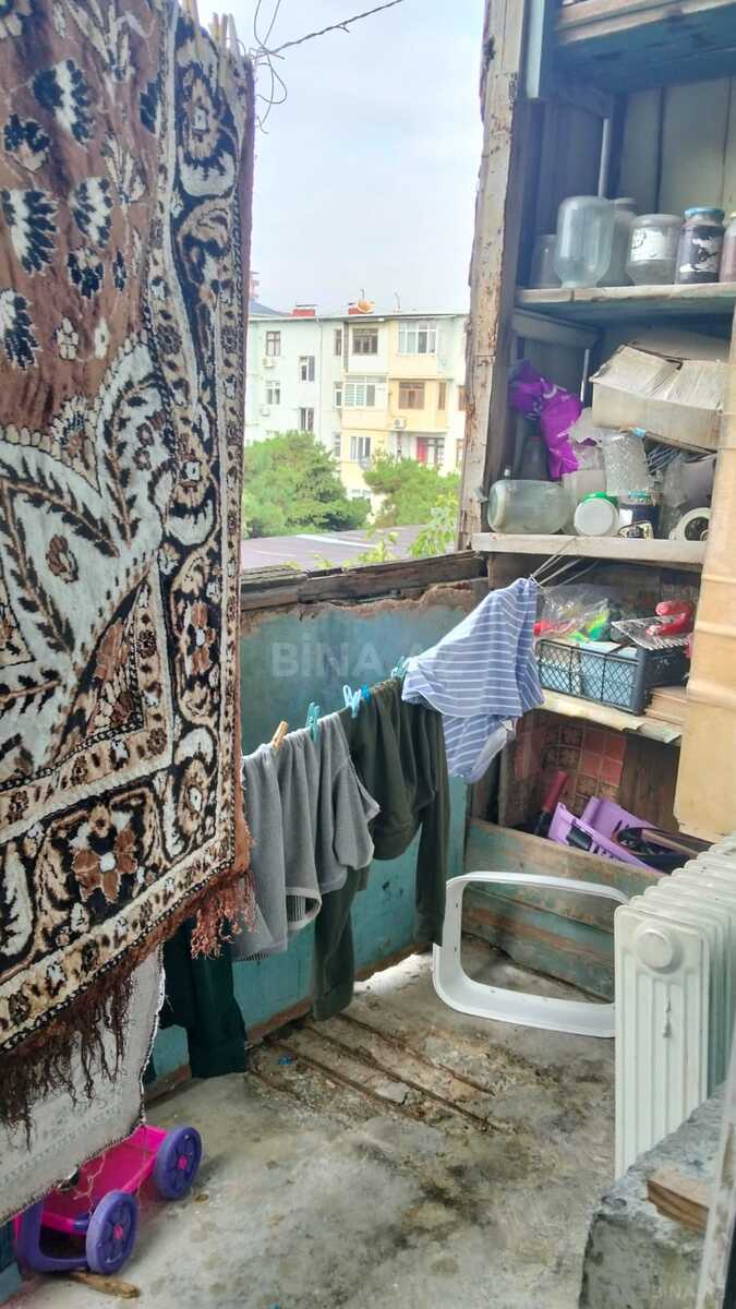 2 otaqlı Köhnə tikili, Memar Əcəmi m., Bakı
