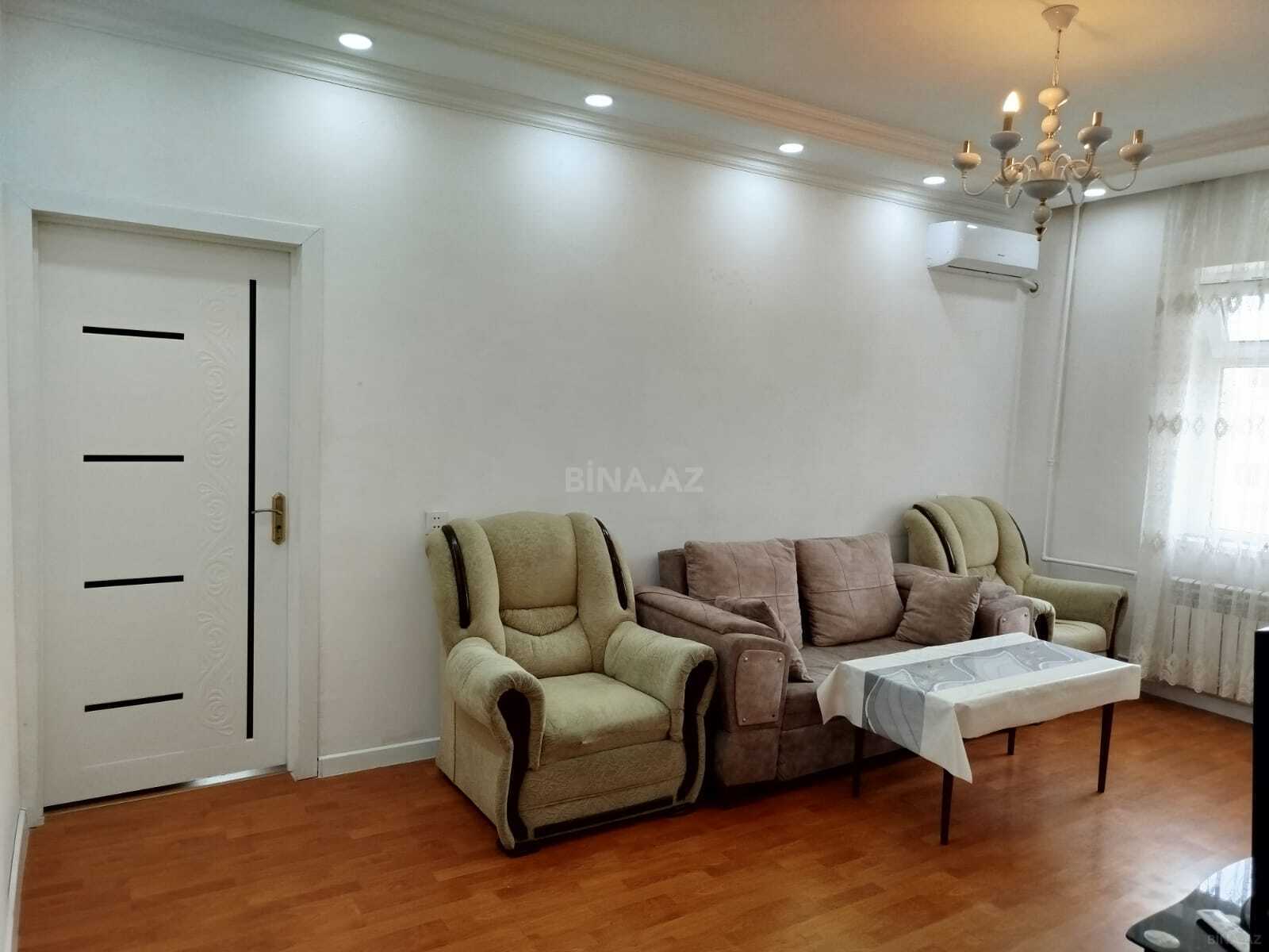 2 otaqlı Köhnə tikili, İnşaatçılar m., Bakı