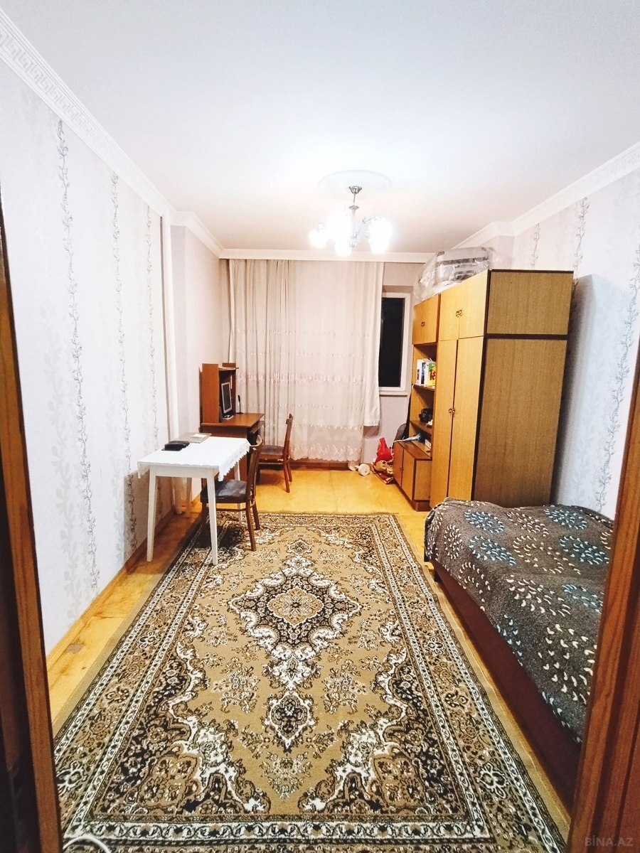 3 otaqlı Köhnə tikili, Həzi Aslanov m., Bakı