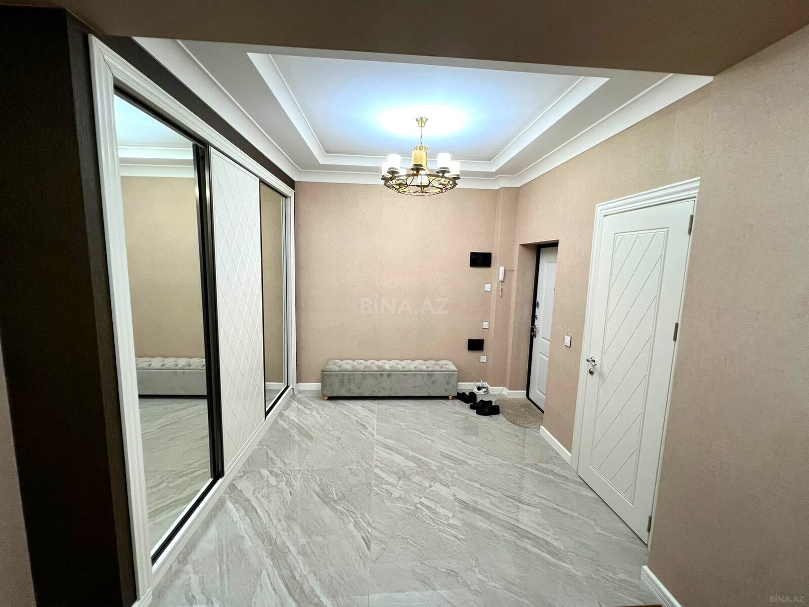 3 otaqlı Yeni tikili, Şah İsmayıl Xətai m., Bakı