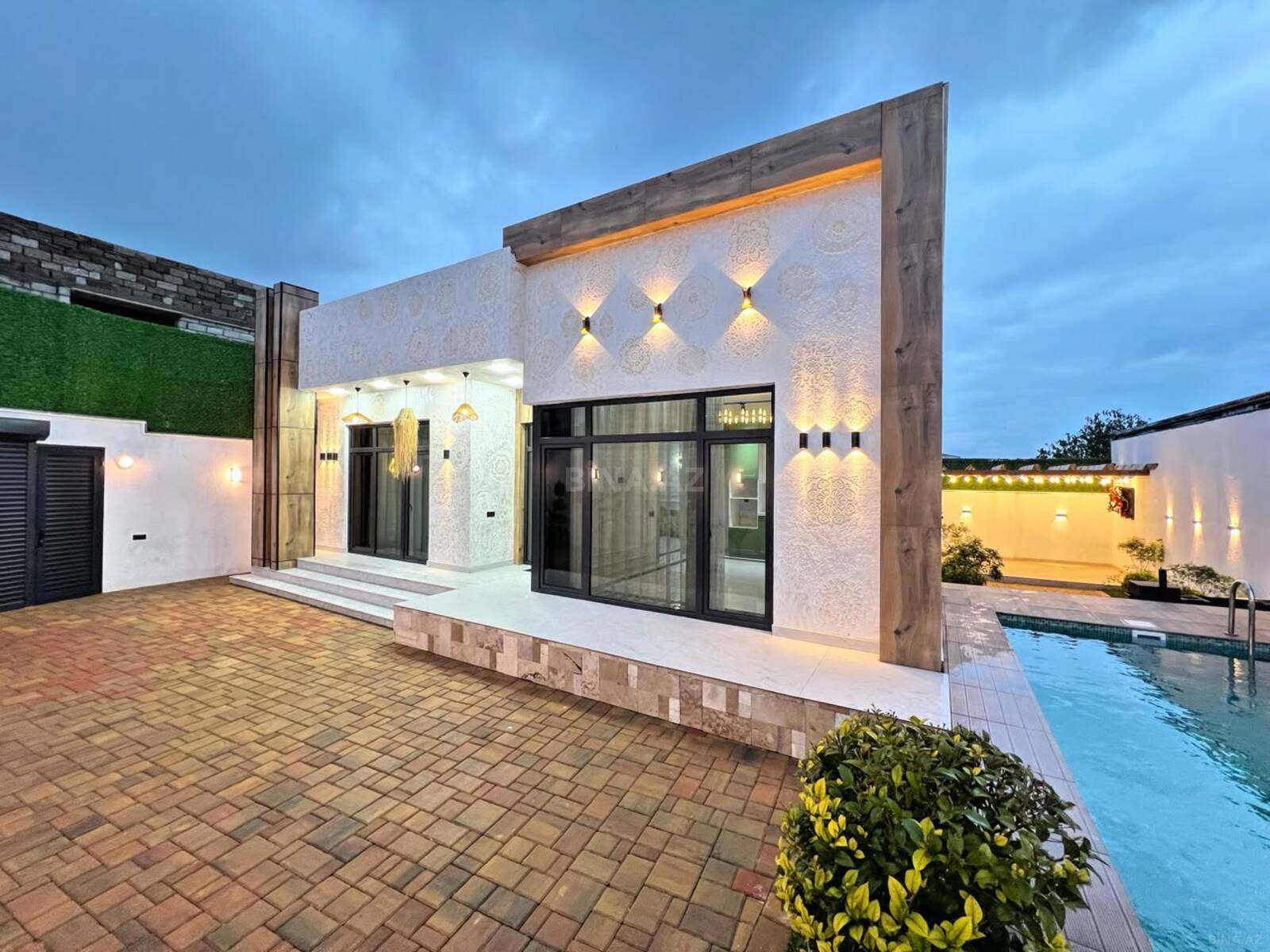 4 otaqlı Həyət evi/Bağ evi, Şüvəlan q., Bakı