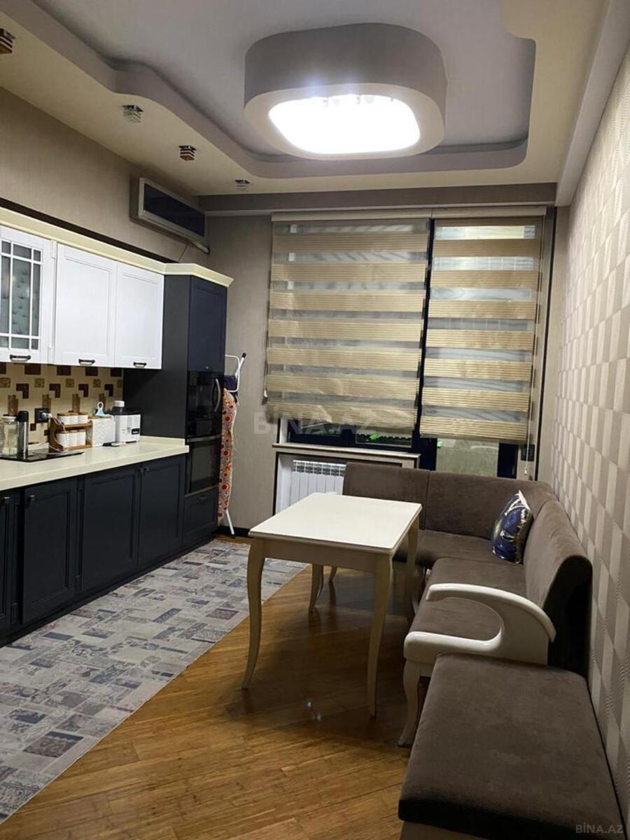 3 otaqlı Yeni tikili, İnşaatçılar m., Bakı
