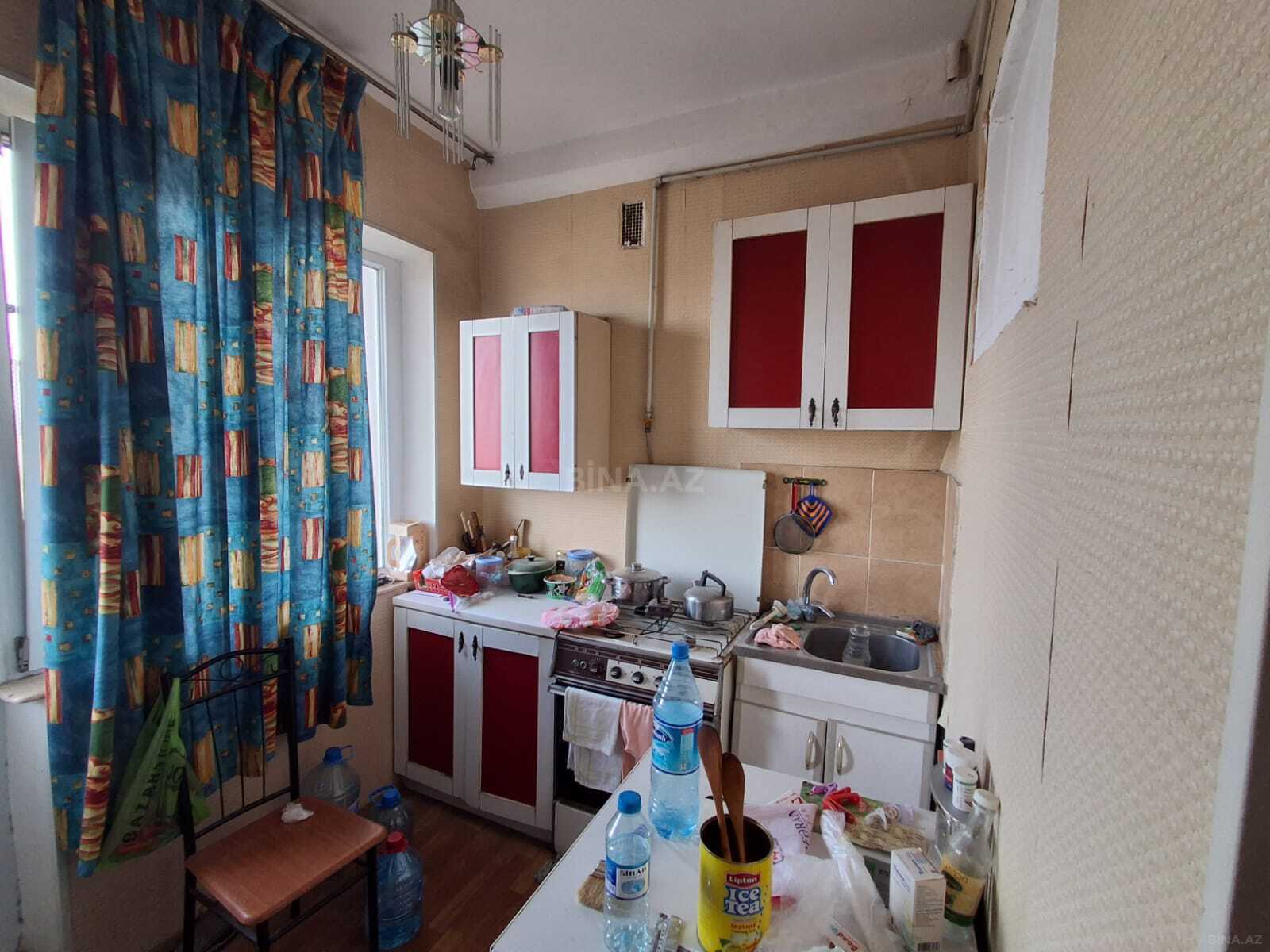 2 otaqlı Köhnə tikili, Qara Qarayev m., Bakı