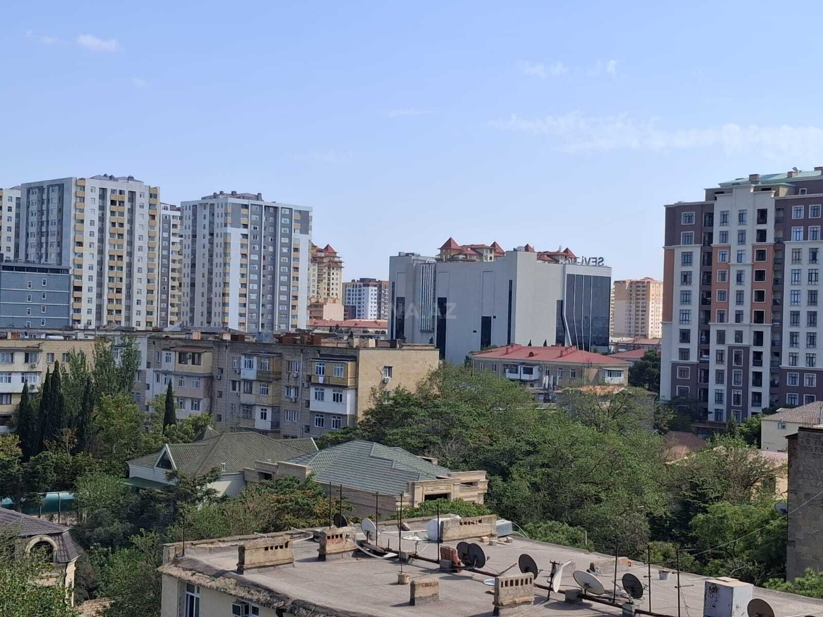 2 otaqlı Köhnə tikili, Qara Qarayev m., Bakı