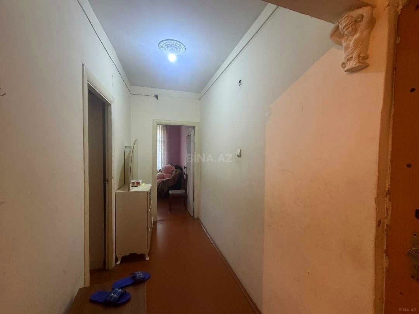 2 otaqlı Köhnə tikili, Neftçilər m., Bakı