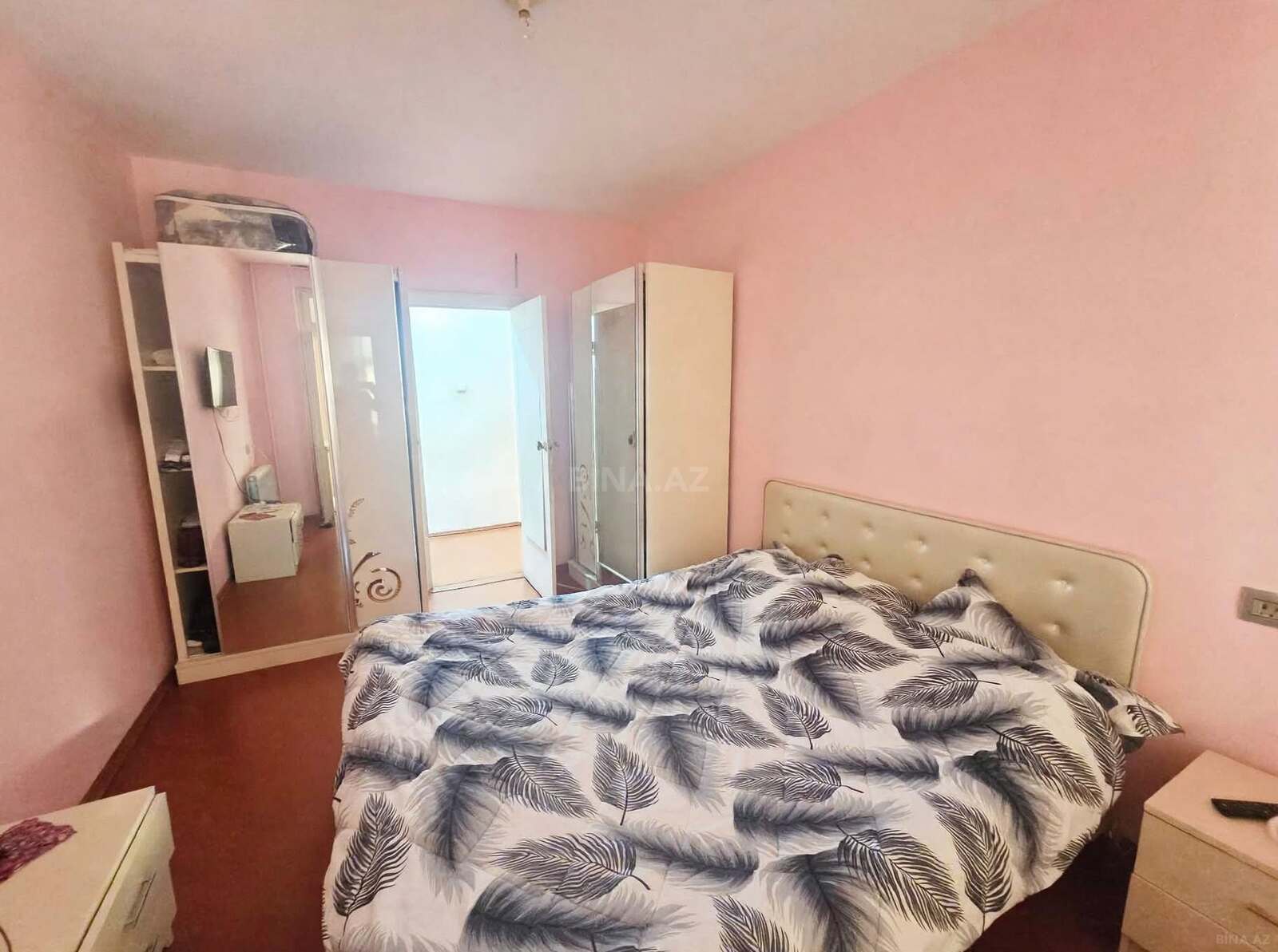 2 otaqlı Köhnə tikili, Neftçilər m., Bakı