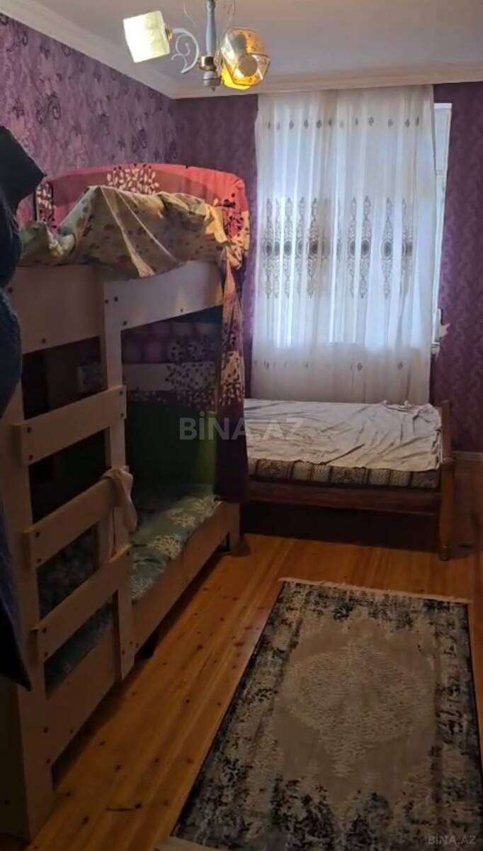 3 otaqlı Köhnə tikili, Neftçilər m., Bakı