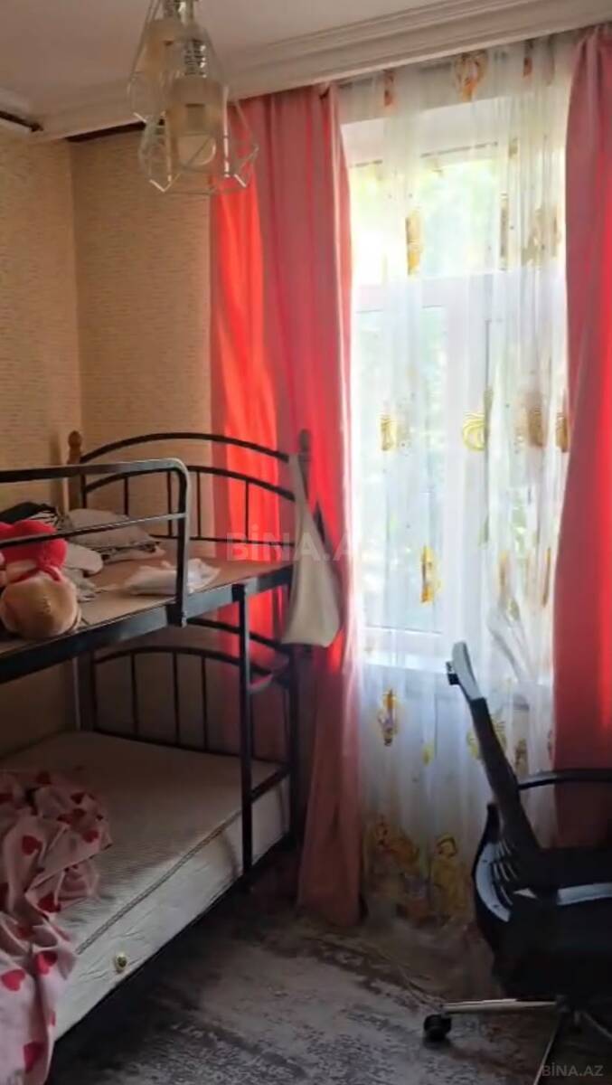 3 otaqlı Köhnə tikili, Neftçilər m., Bakı
