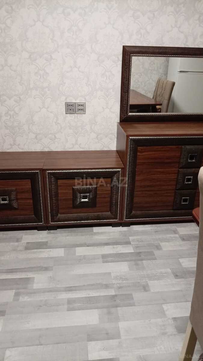 2 otaqlı Köhnə tikili, İnşaatçılar m., Bakı