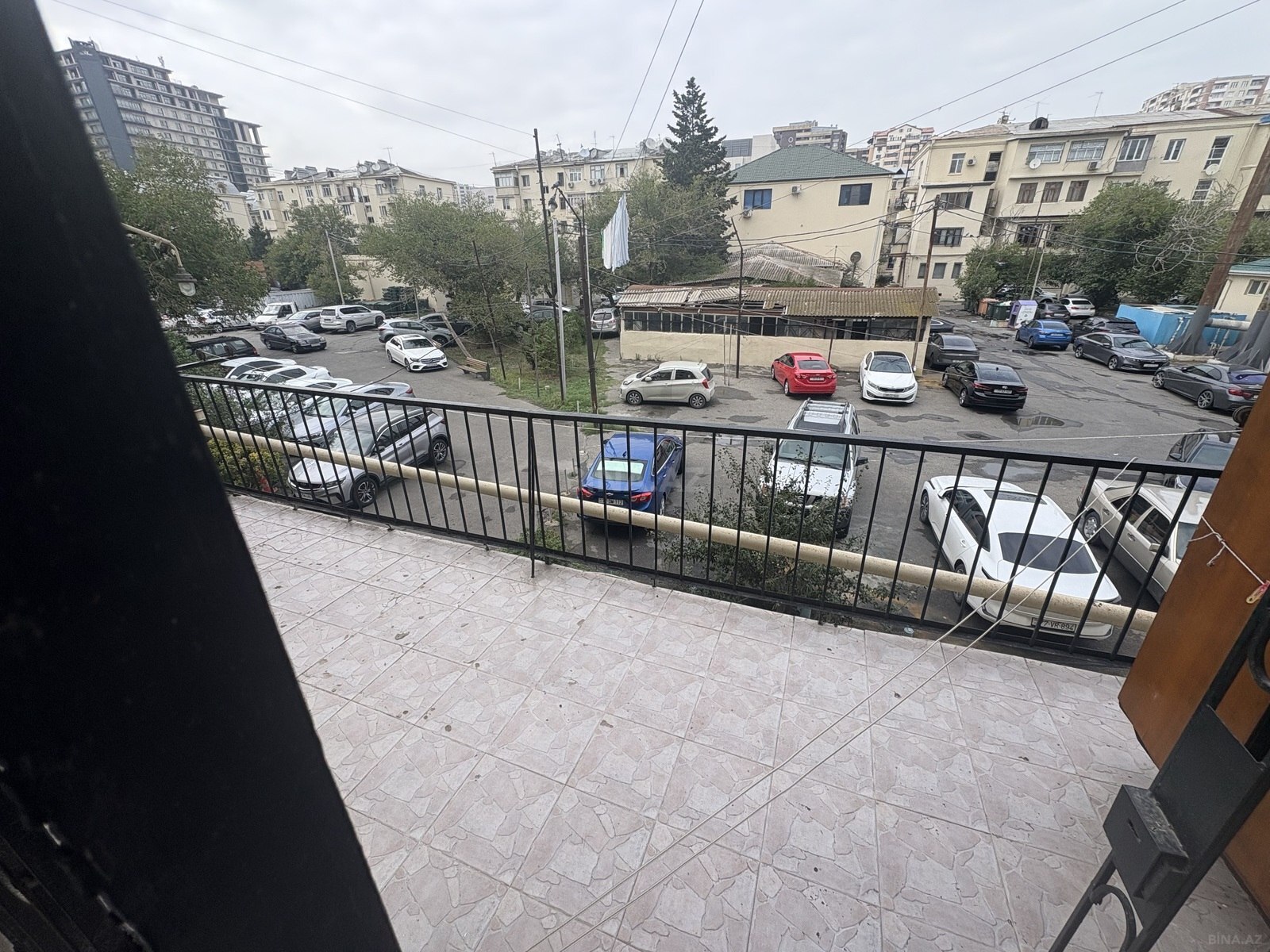 1 otaqlı Köhnə tikili, Şah İsmayıl Xətai m., Bakı