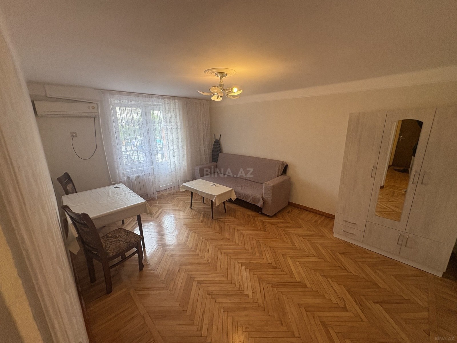 1 otaqlı Köhnə tikili, Şah İsmayıl Xətai m., Bakı