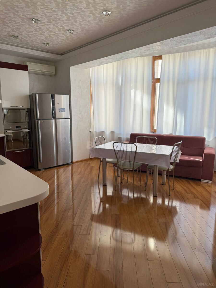 2 otaqlı Yeni tikili, 8 Noyabr m., Bakı