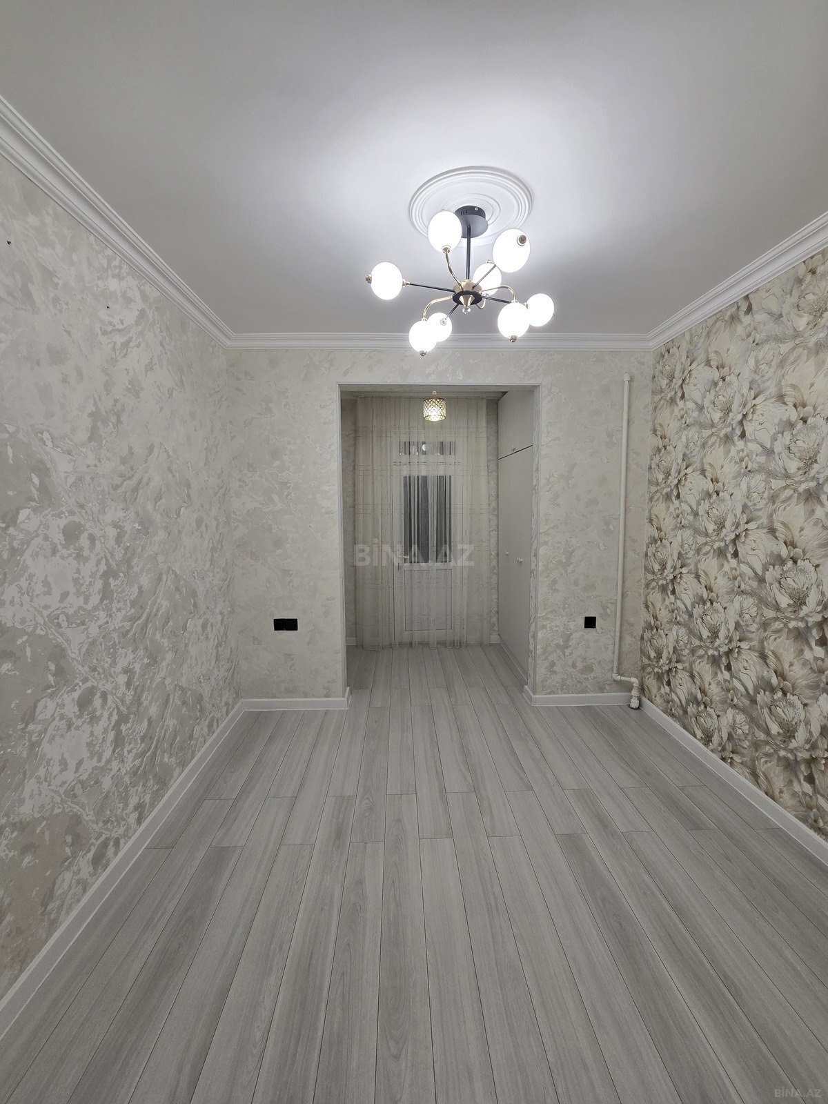 3 otaqlı Köhnə tikili, Həzi Aslanov m., Bakı