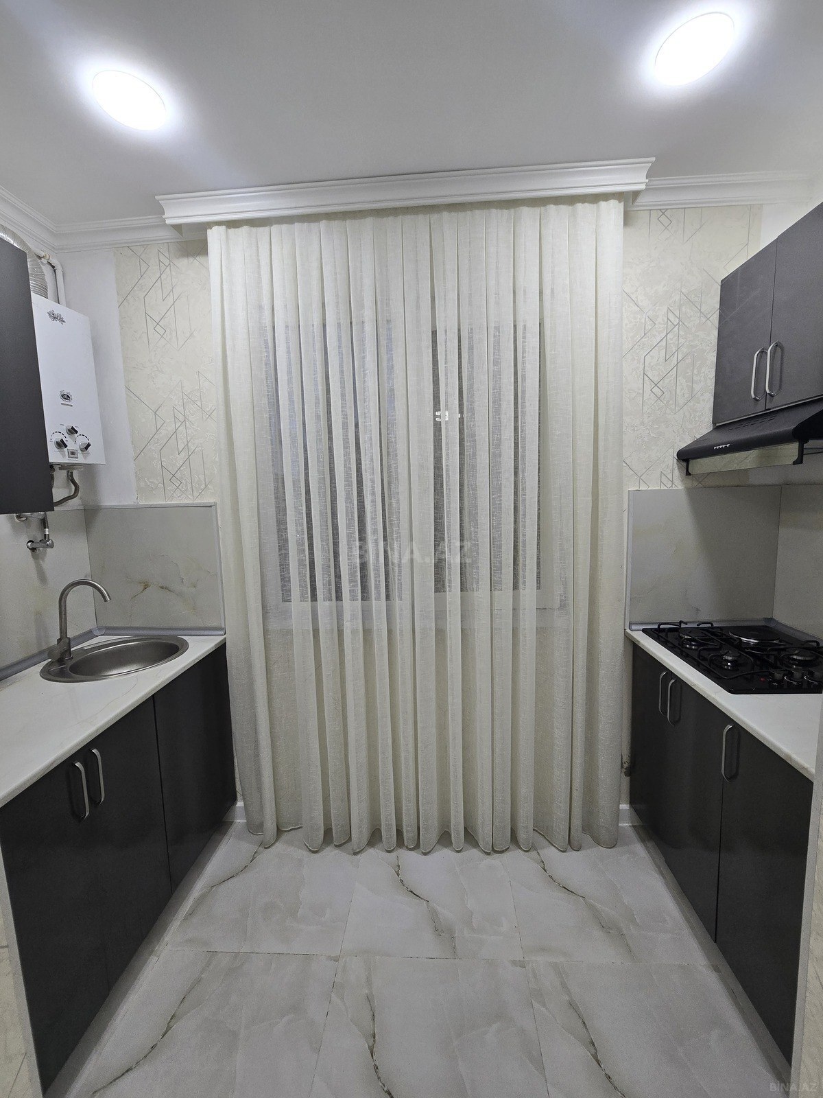 3 otaqlı Köhnə tikili, Həzi Aslanov m., Bakı