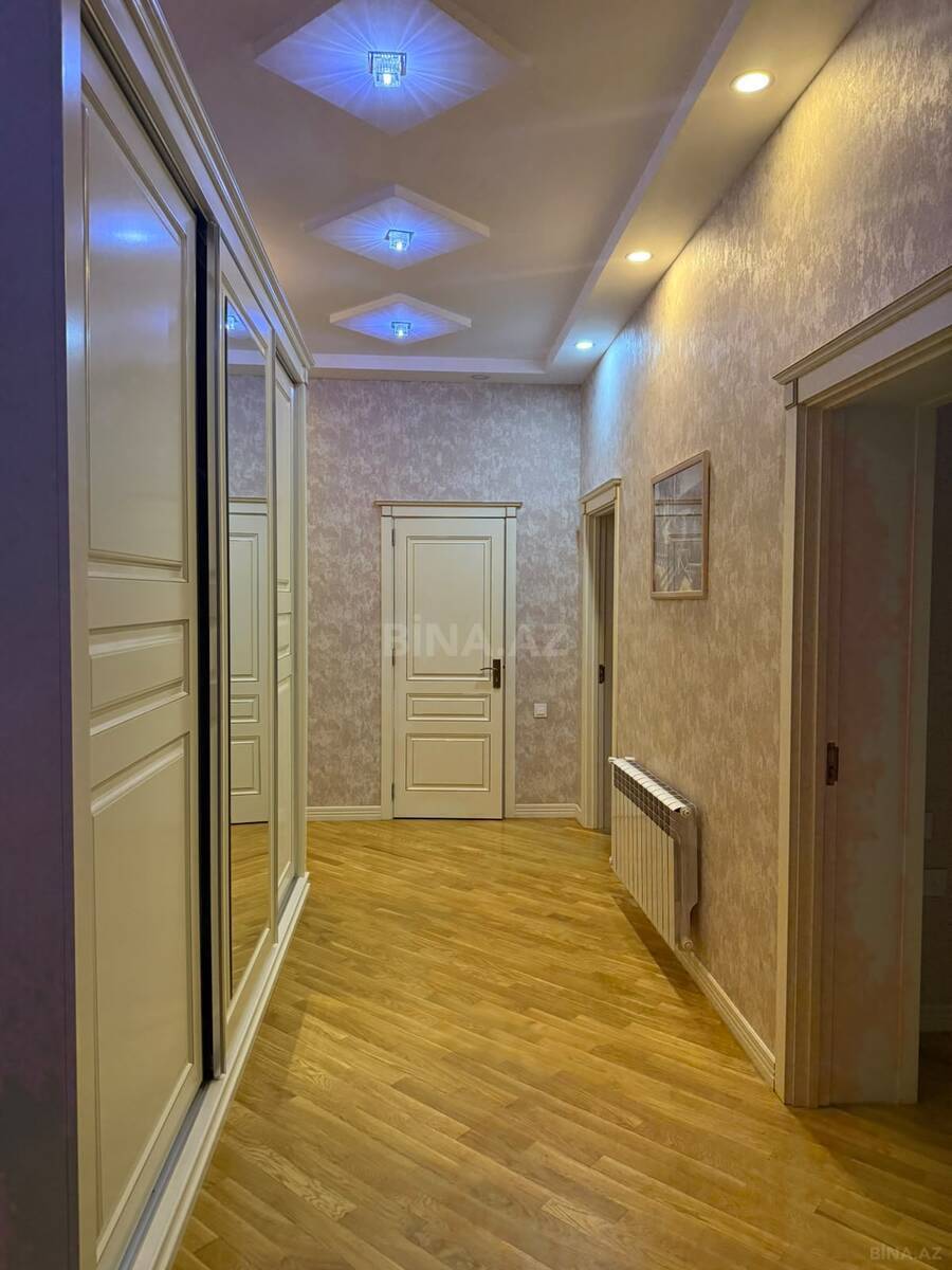3 otaqlı Yeni tikili, Şah İsmayıl Xətai m., Bakı