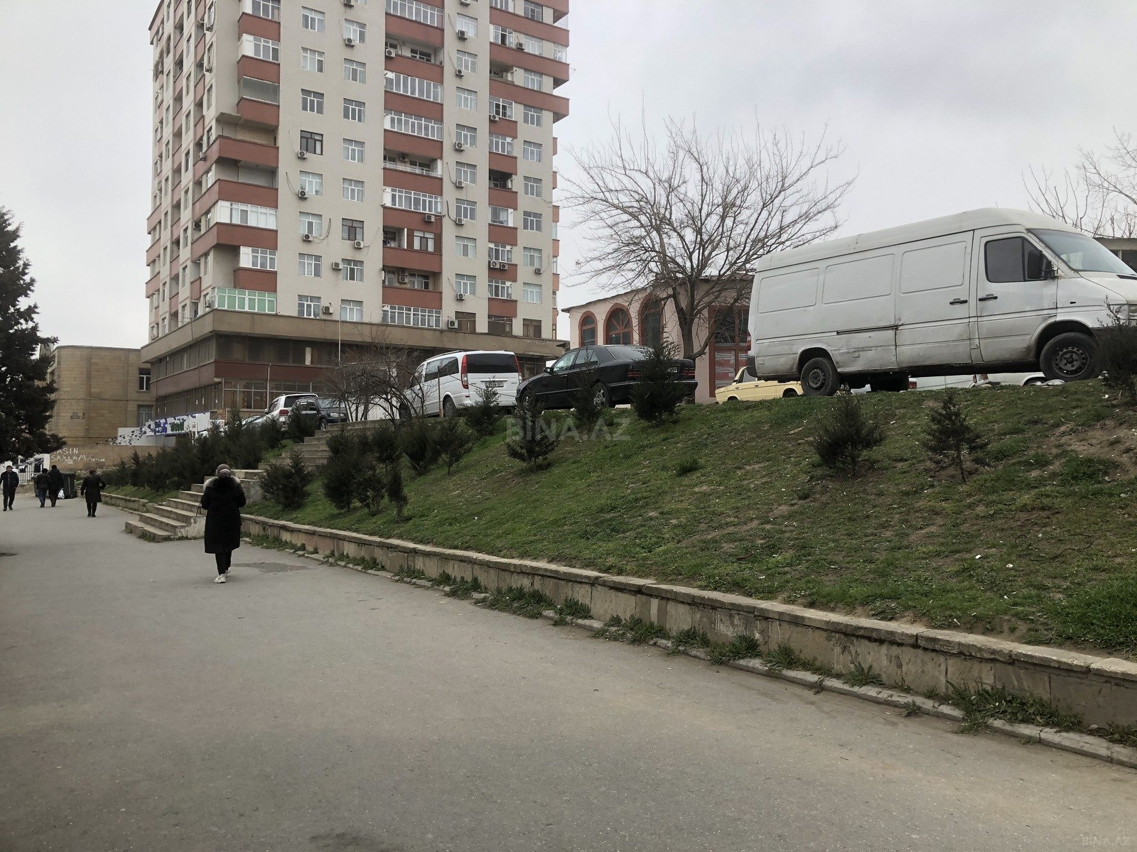 Obyekt İnşaatçılar m., Bakı