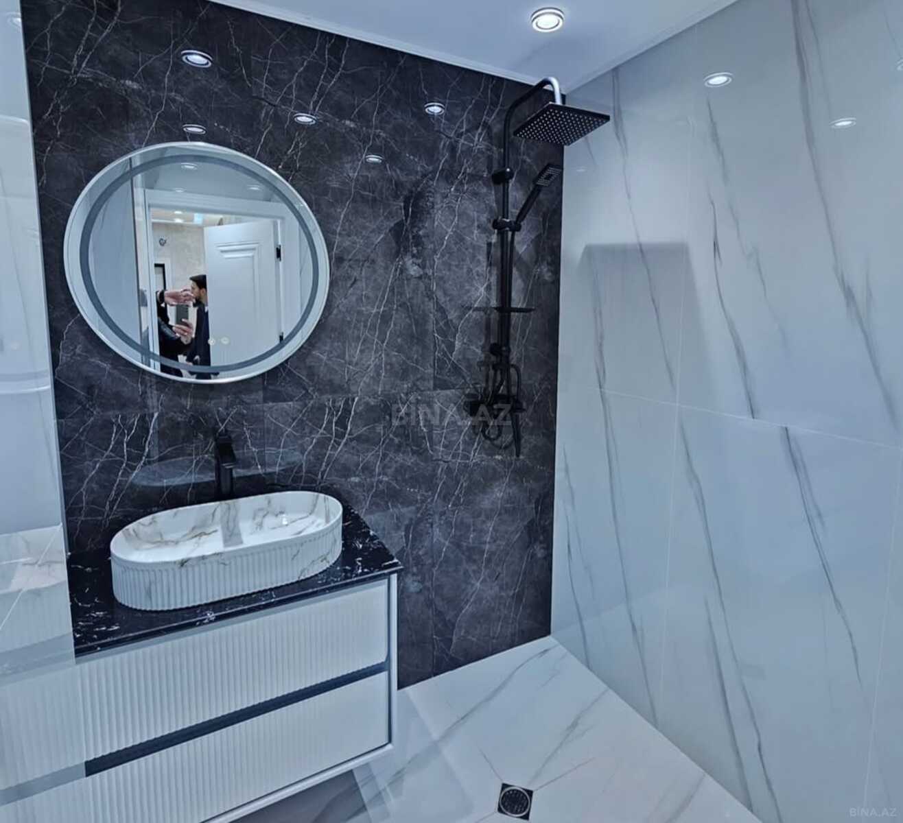 2 otaqlı Köhnə tikili, Memar Əcəmi m., Bakı