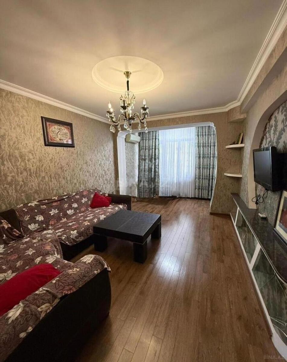 3 otaqlı Yeni tikili, İnşaatçılar m., Bakı