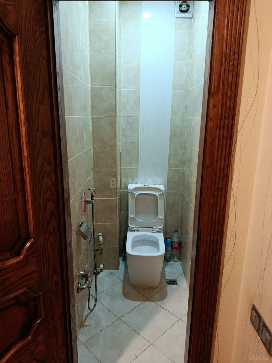 2 otaqlı Köhnə tikili, 8-ci mikrorayon q., Bakı