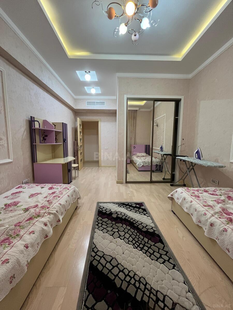 4 otaqlı Yeni tikili, Nizami m., Bakı