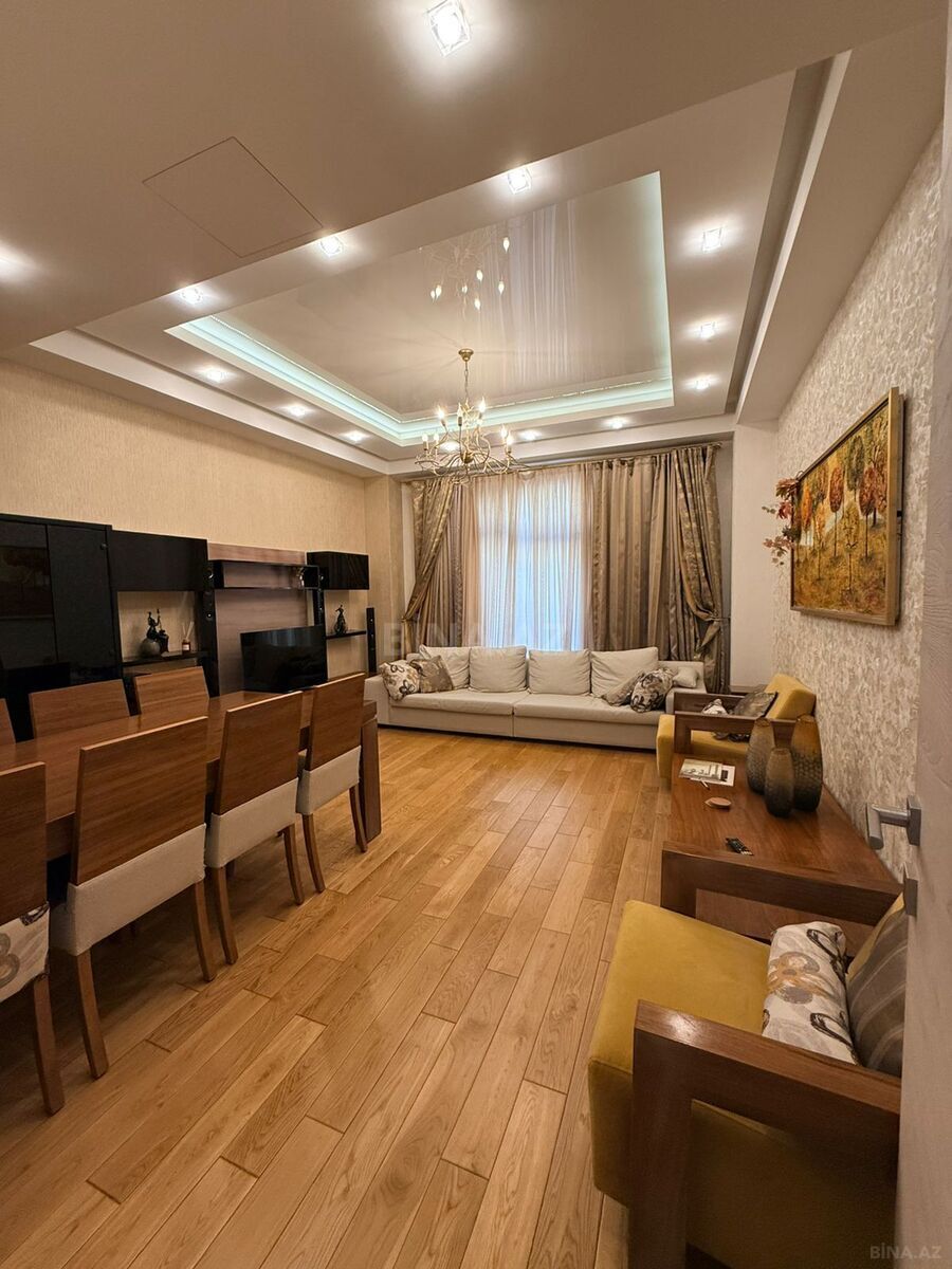 4 otaqlı Yeni tikili, Şah İsmayıl Xətai m., Bakı