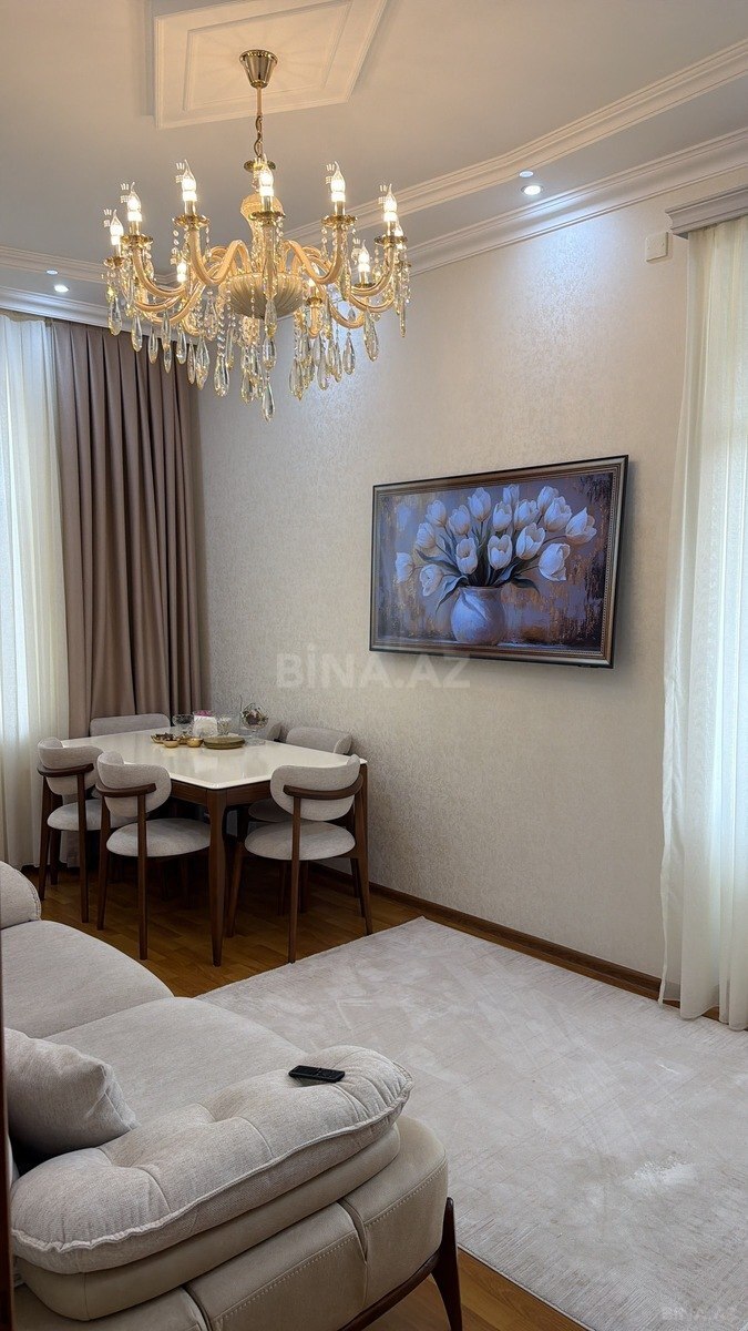 2 otaqlı Köhnə tikili, Bakıxanov q., Bakı