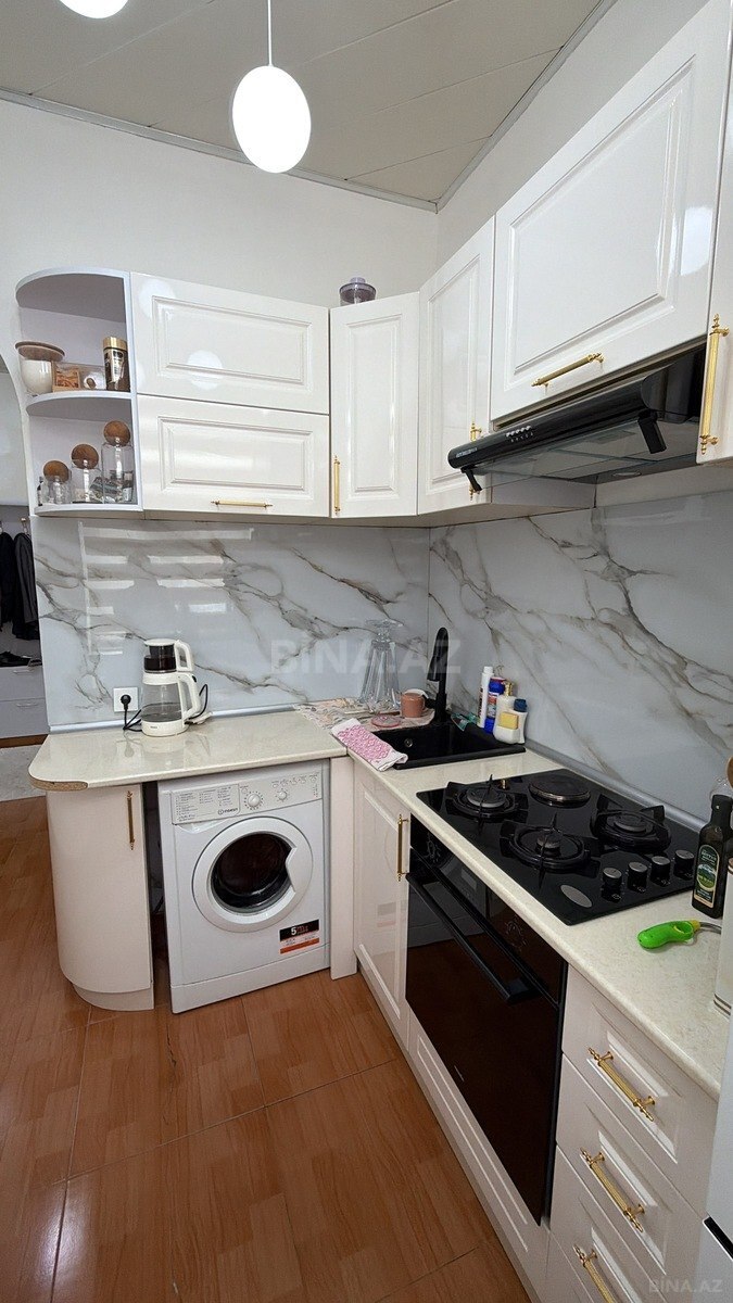 2 otaqlı Köhnə tikili, Bakıxanov q., Bakı