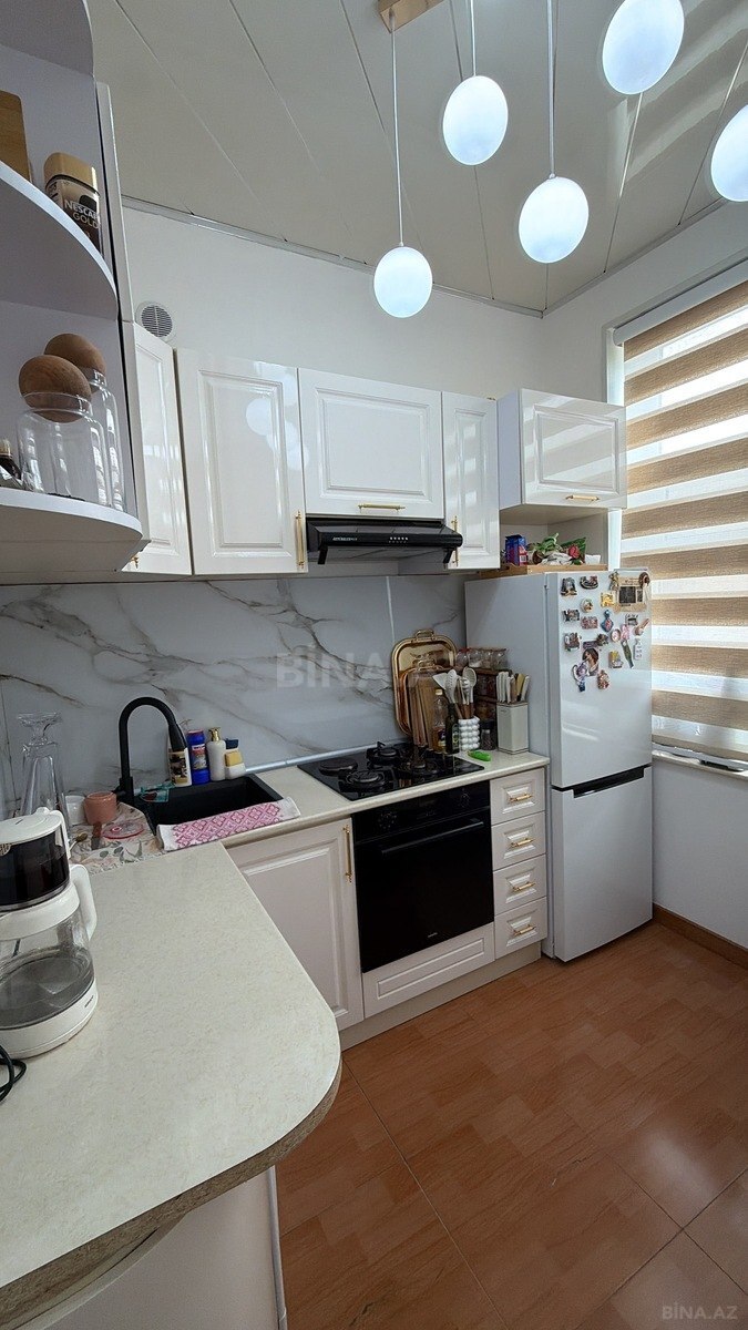 2 otaqlı Köhnə tikili, Bakıxanov q., Bakı