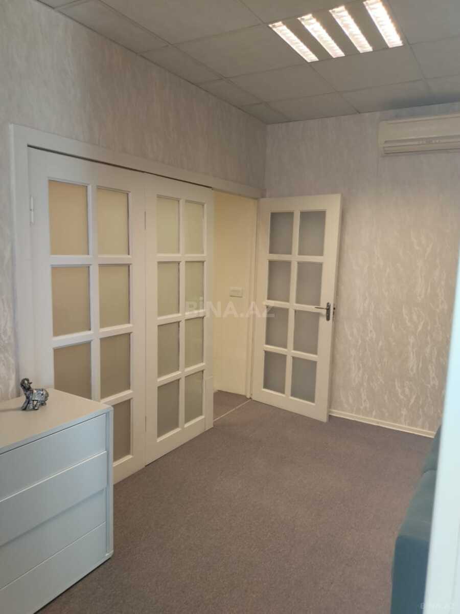 2 otaqlı Köhnə tikili, Sahil m., Bakı