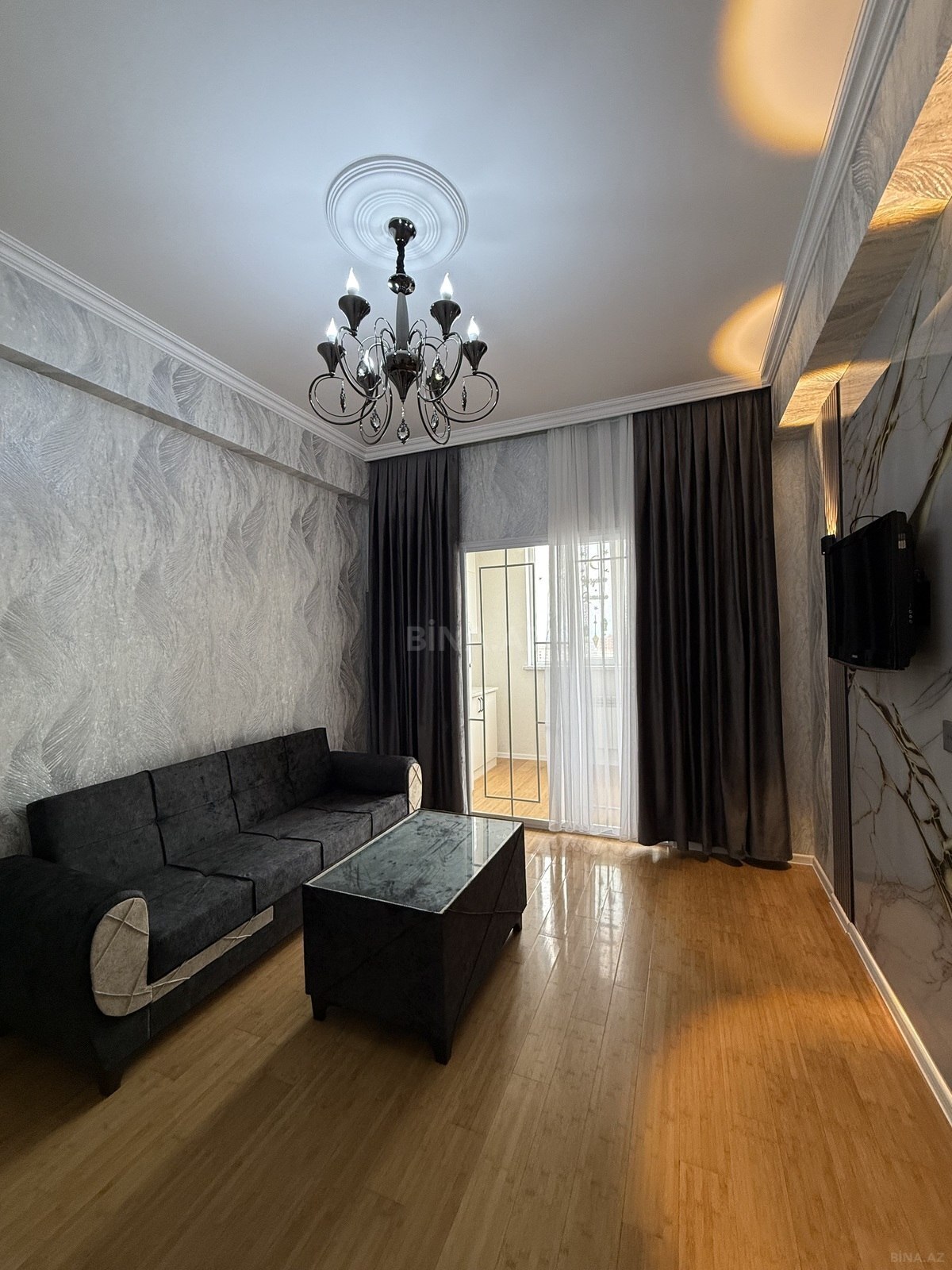 2 otaqlı Yeni tikili, Xırdalan
