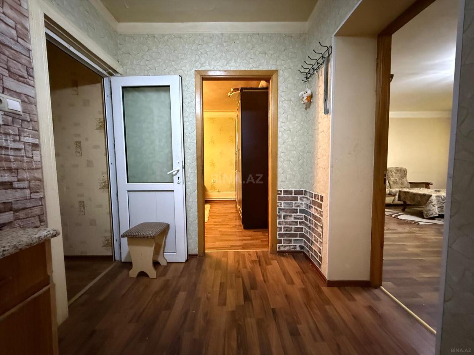 3 otaqlı Köhnə tikili, Elmlər Akademiyası m., Bakı