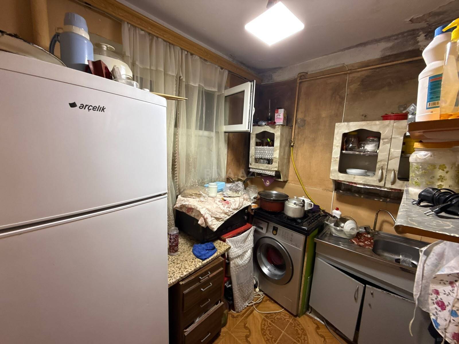 2 otaqlı Köhnə tikili, Neftçilər m., Bakı