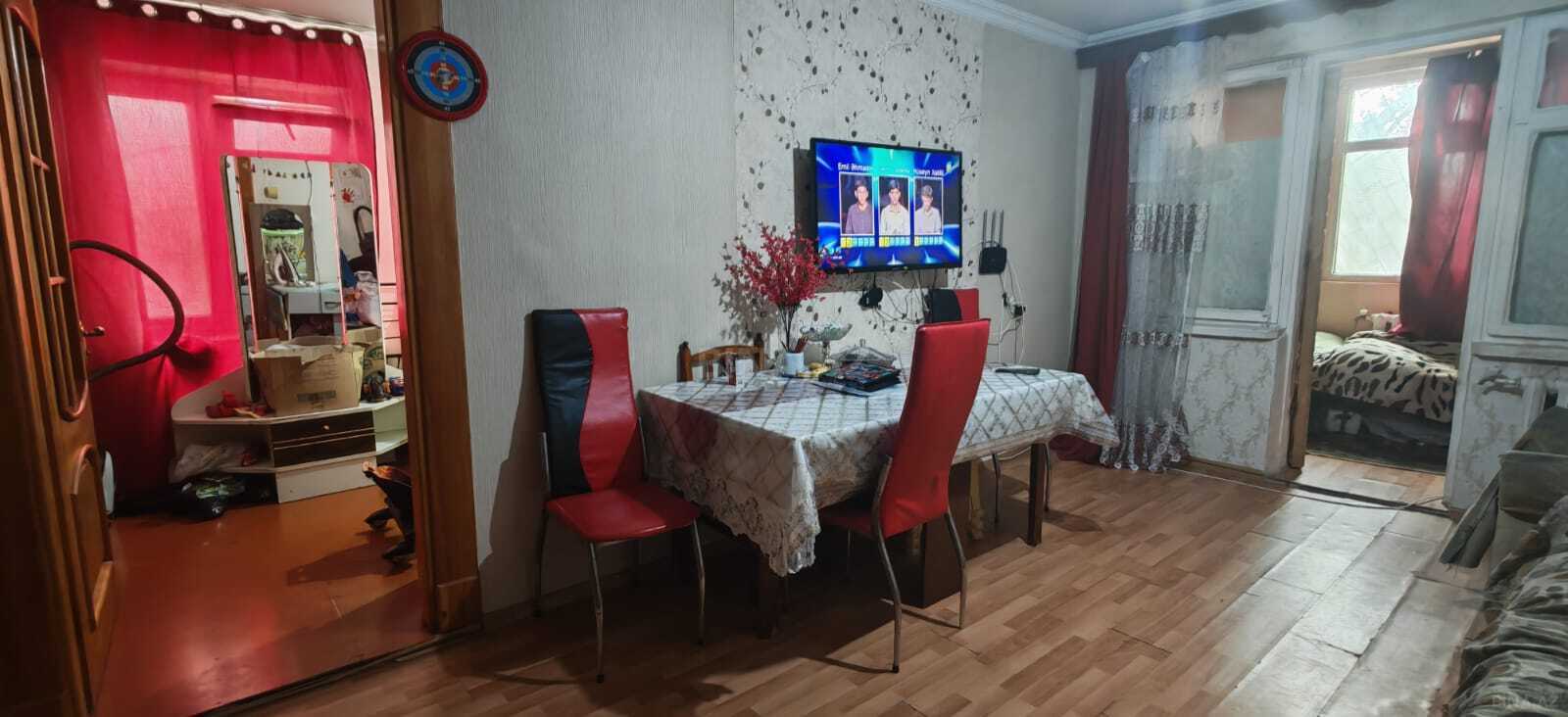 2 otaqlı Köhnə tikili, Neftçilər m., Bakı