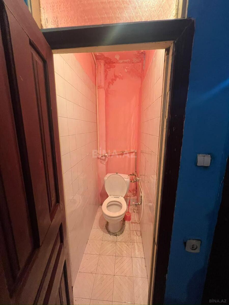 3 otaqlı Köhnə tikili, Xalqlar Dostluğu m., Bakı