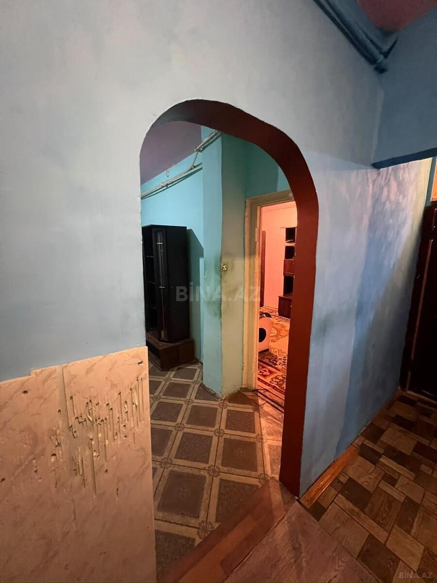 3 otaqlı Köhnə tikili, Xalqlar Dostluğu m., Bakı
