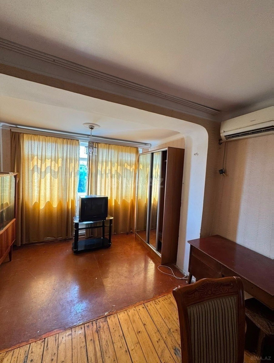 3 otaqlı Köhnə tikili, Gənclik m., Bakı