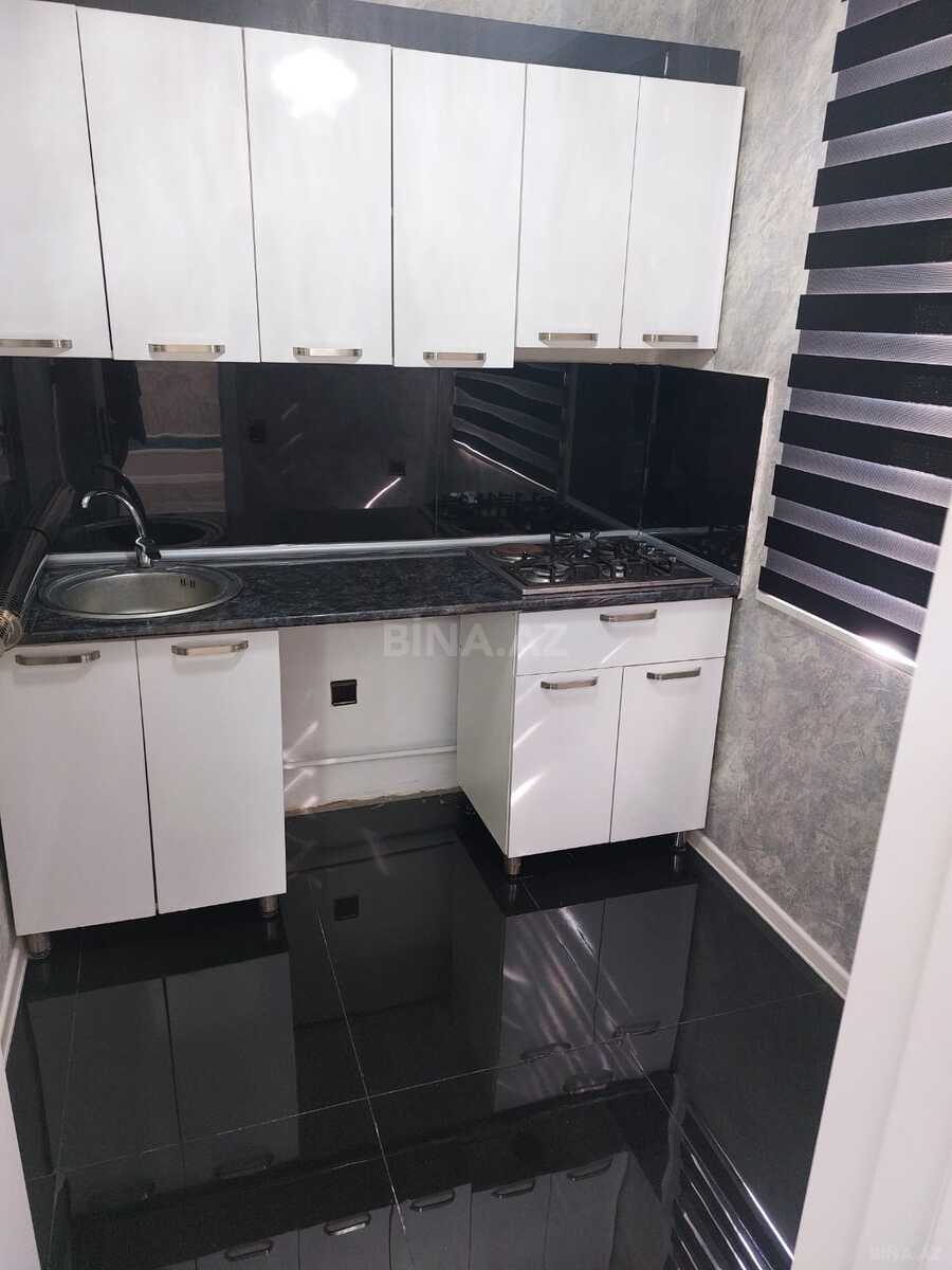 2 otaqlı Köhnə tikili, Memar Əcəmi m., Bakı