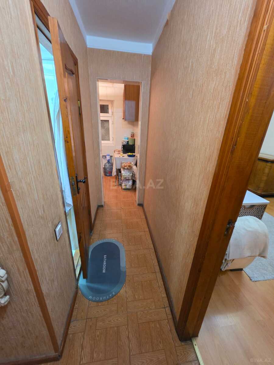 3 otaqlı Köhnə tikili, Elmlər Akademiyası m., Bakı