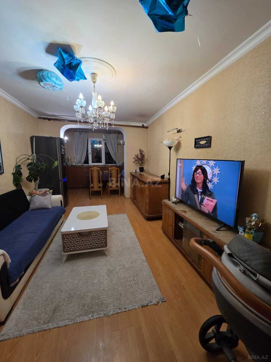 3 otaqlı Köhnə tikili, Elmlər Akademiyası m., Bakı