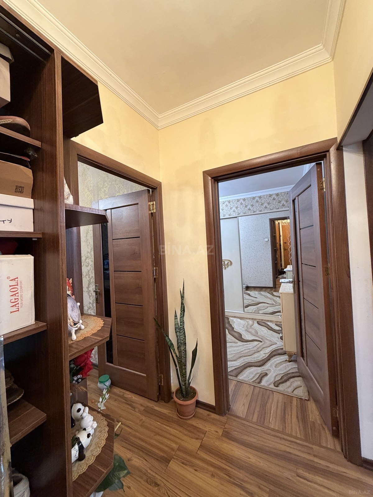 3 otaqlı Köhnə tikili, Bakıxanov q., Bakı